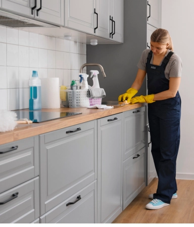 End of tenancy cleaner