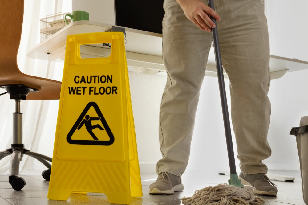 Cleaning wet floor